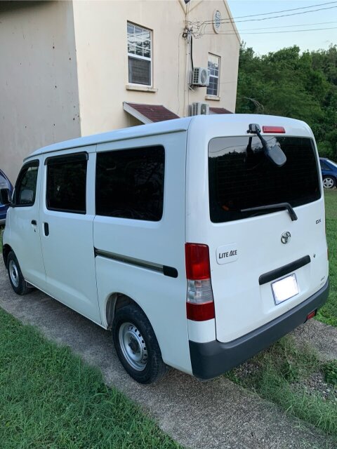 2014 Toyota LiteAce