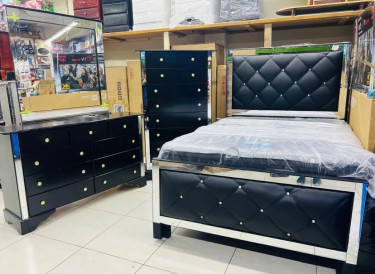 Black Glass Bed Room Set 