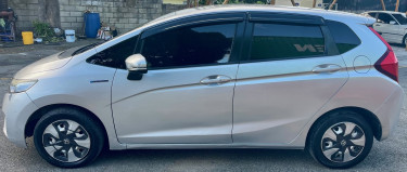 2016 HONDA FIT HYBRID