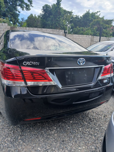 2014 Toyota Crown