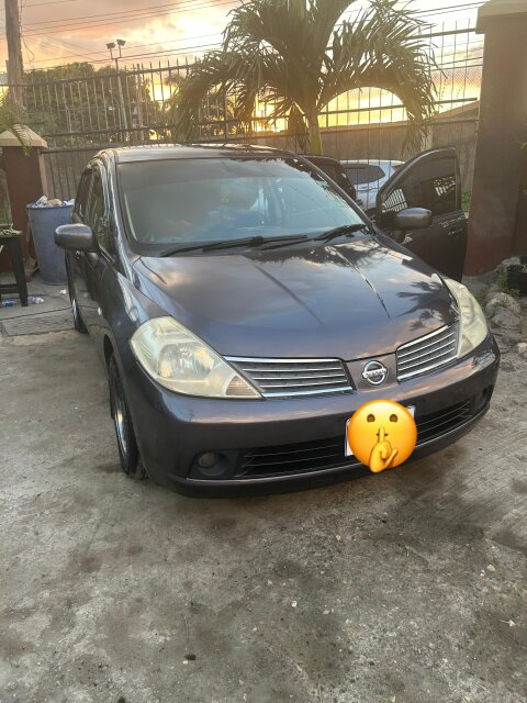 Nissan Tiida 2008