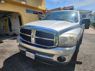 2006 Dodge Ram 2mil