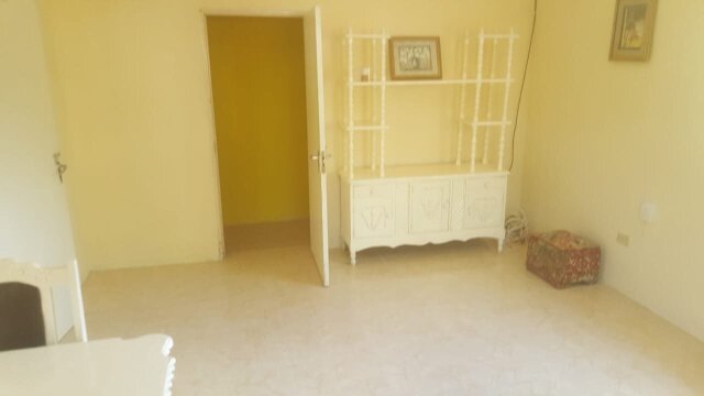 Self Contained 1 Bedroom Unit For Rent