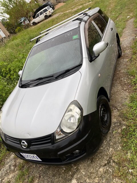 2014 Nissan AD Wagon