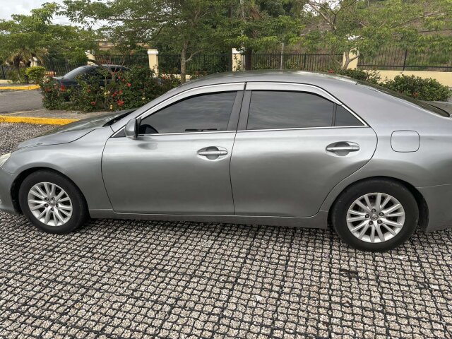 2014 Toyota Mark X