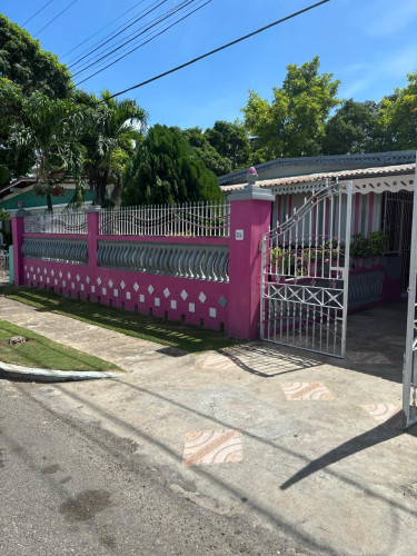 5 Bedroom House For Sale Ensom City