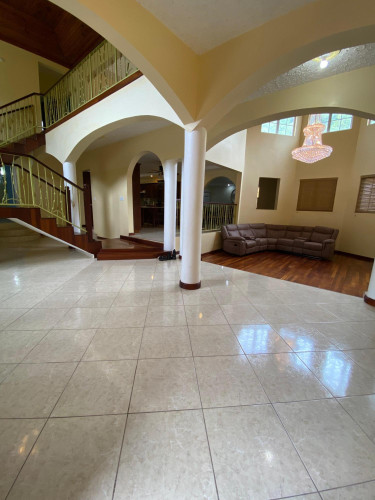 6 Bedroom House For Sale Kingston & St. Andrew,