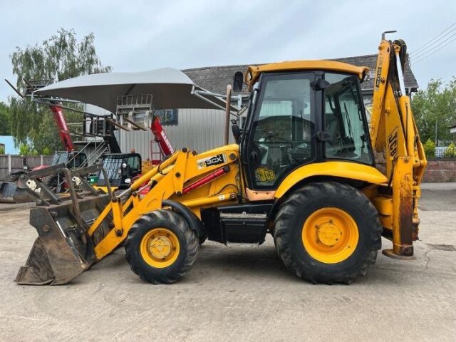 2015 JCB 3CX Backhoe