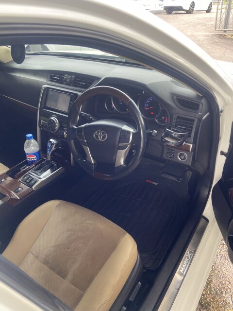 2013 TOYOTA MARK X PREMIUM