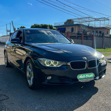 2012 BMW 320I