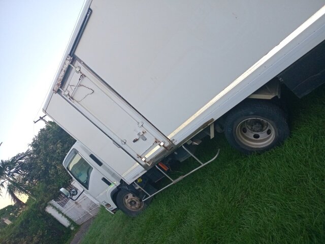 2008 Isuzu ELF