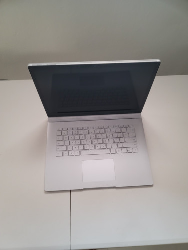 Surface Book 2 15in I7 16GB 256GB