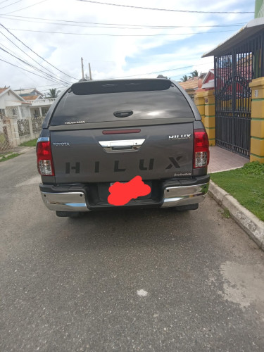 2017 Toyota Hilux Pickup