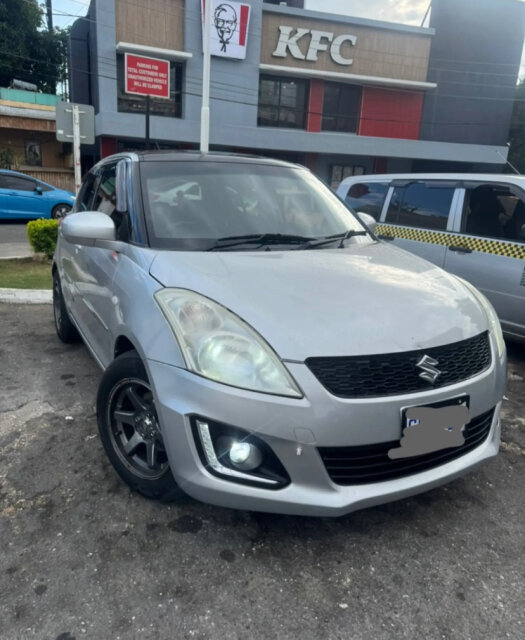 2016 SUZUKI SWIFT