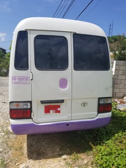 2007 Toyota Coaster  $2.99 Million Negotiable