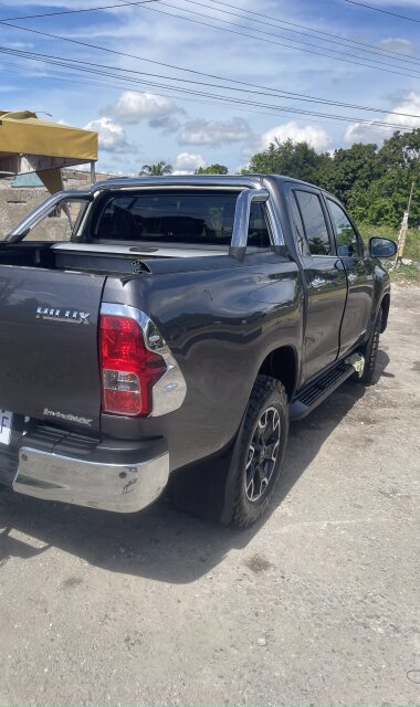 2019 Toyota Hilux Invincible