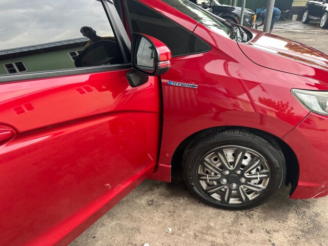 2018 HONDA FIT SHUTTLE LIKE NEW 1.8M