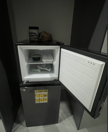 OPEN BOX Black Point 7.5Cubic Fridge With BOX