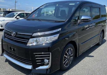 2015 TOYOTA VOXY (NEWLY IMPORTED)