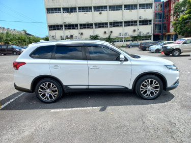 2019 Mitsubishi Outlander