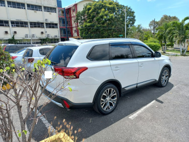 2019 Mitsubishi Outlander