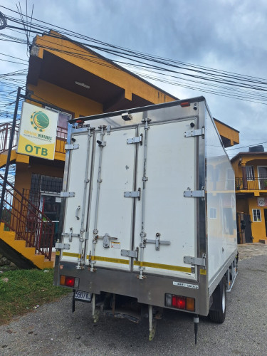 2012 Isuzu Elf Standard 