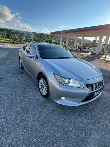 2015 Lexus ES