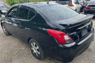 2016 NISSAN VERSA