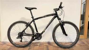 (2) Genesis 29 Beach Cruiser, (1) Hardrock MTB 