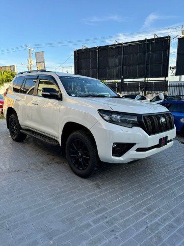 2023 Toyota Prado