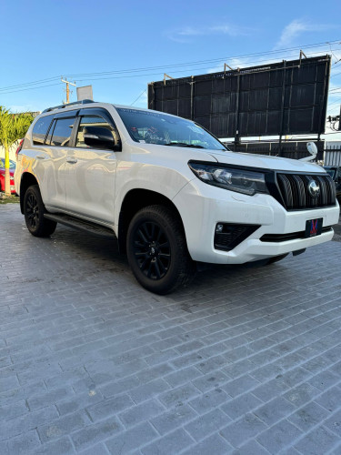 2023 Toyota Prado