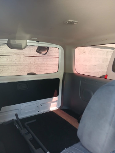 2018 Nissan Caravan 5-seater