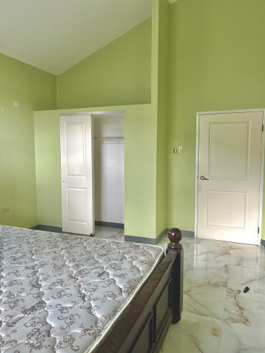 2 Bedroom 1 Bathroom 1000sqft House For RENT