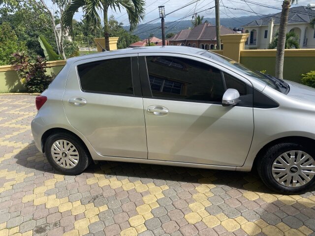 2015 Toyota Vitz 4 Cylinder