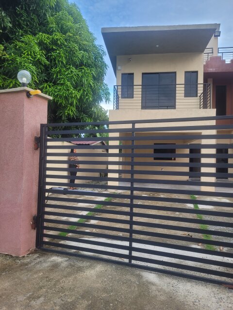 3 Bedroom, 3.5 Bath Townhouse +Balcony & Carport