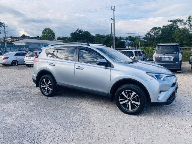 2018 TOYOTA RAV 4