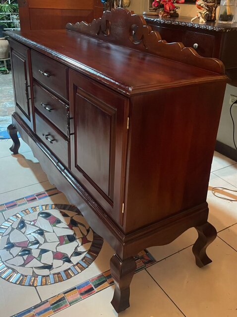 SALE: Lovely Mahogany Sideboard/Buffet