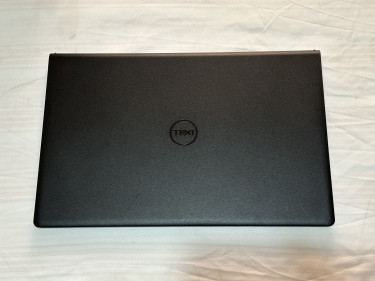 Dell Inspiron 15