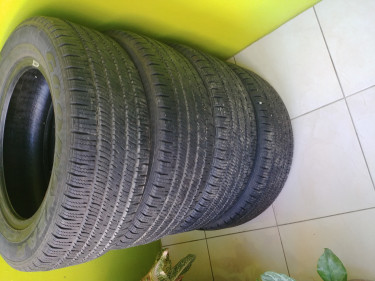 4 Car Tyres