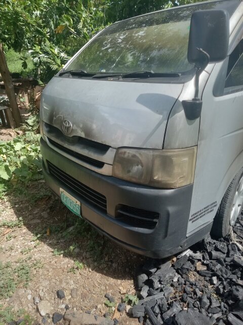 2010 Toyota Hiace