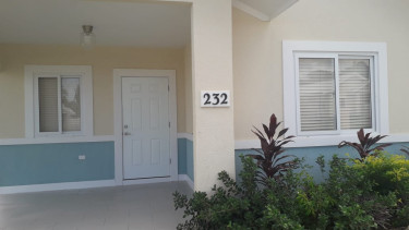 2 Bedroom, 2 Bathroom Ocean Pointe