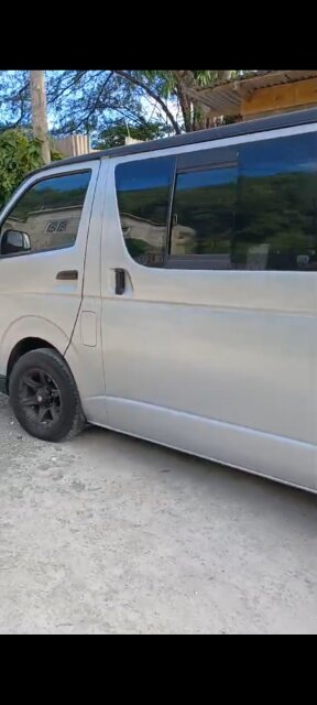 2010 Toyota Hiace