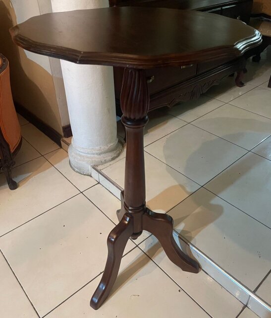 Lovely Mahogany Wine/Bistro Table