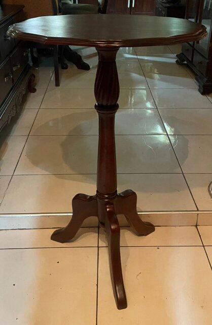 Lovely Mahogany Wine/Bistro Table