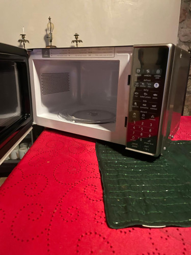 Frigidaire Microwave 