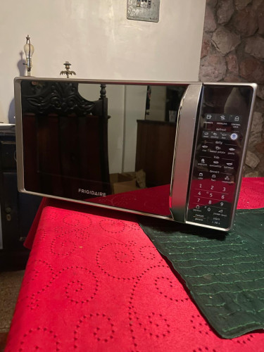 Frigidaire Microwave 