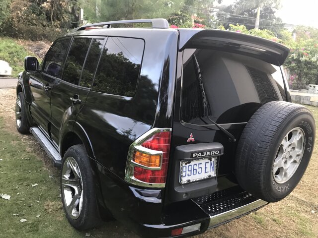 2001 Mitsubishi Pajero