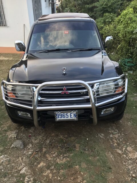 2001 Mitsubishi Pajero