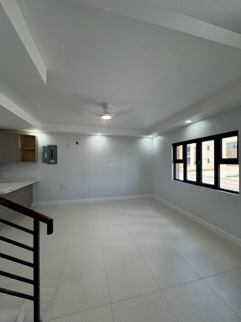 3 Bedroom 3 Bathroom Brand New Home (2 Floors)