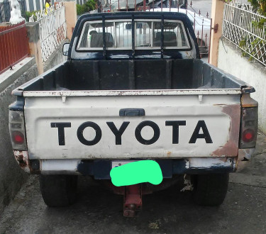 1989 Toyota Hilux Pickup 4x4 2.4l Diesel Long Bed